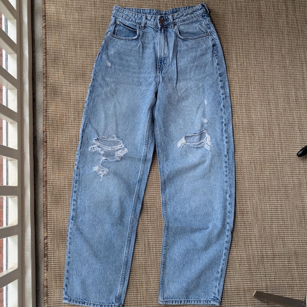 H&M Blue Boyfriend Jeans with Distressed Details